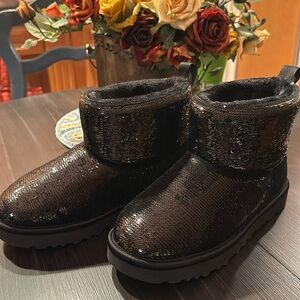 UGGs Girls Classic Mini Mirror ball-NEW